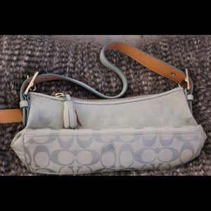 Small coach Baby blue bag/wrist bag